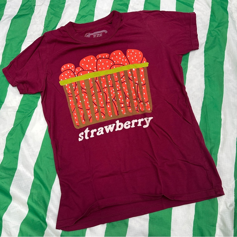 BIG BUD PRESS strawberry graphic tshirt